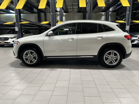 Certified 2023 Mercedes-Benz GLA 250 4MATIC image 2