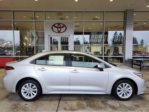 New 2026 Toyota Corolla XLE FWD image 3