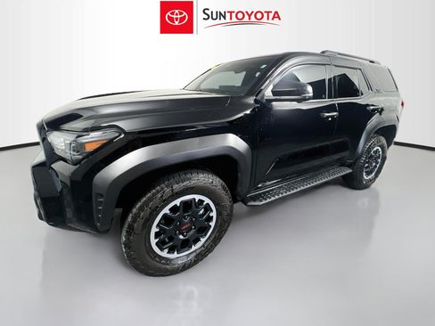 Used 2025 Toyota 4Runner TRD Off-Road Premium AWD/4WD image 9