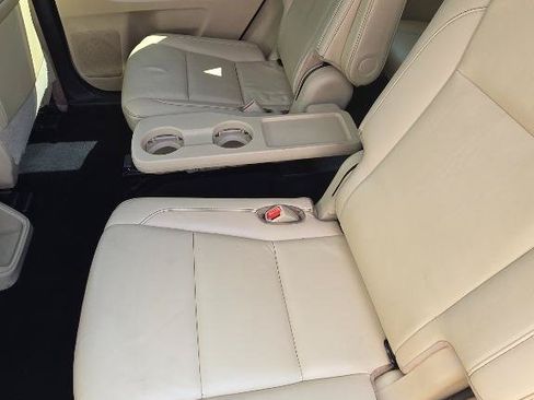 Used 2019 Toyota Highlander XLE AWD/4WD image 15