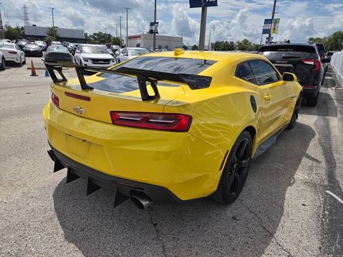 Used 2017 Chevrolet Camaro SS RWD image 8