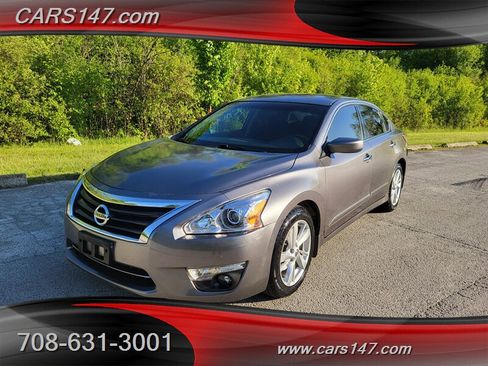 Used 2014 Nissan Altima 2.5 SV FWD image 1