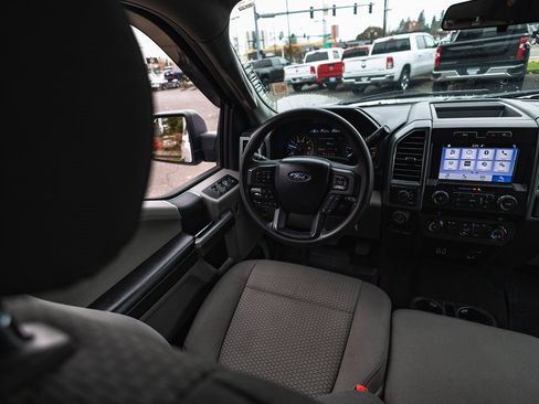 Used 2019 Ford F150 XLT w/ Trailer Tow Package image 24