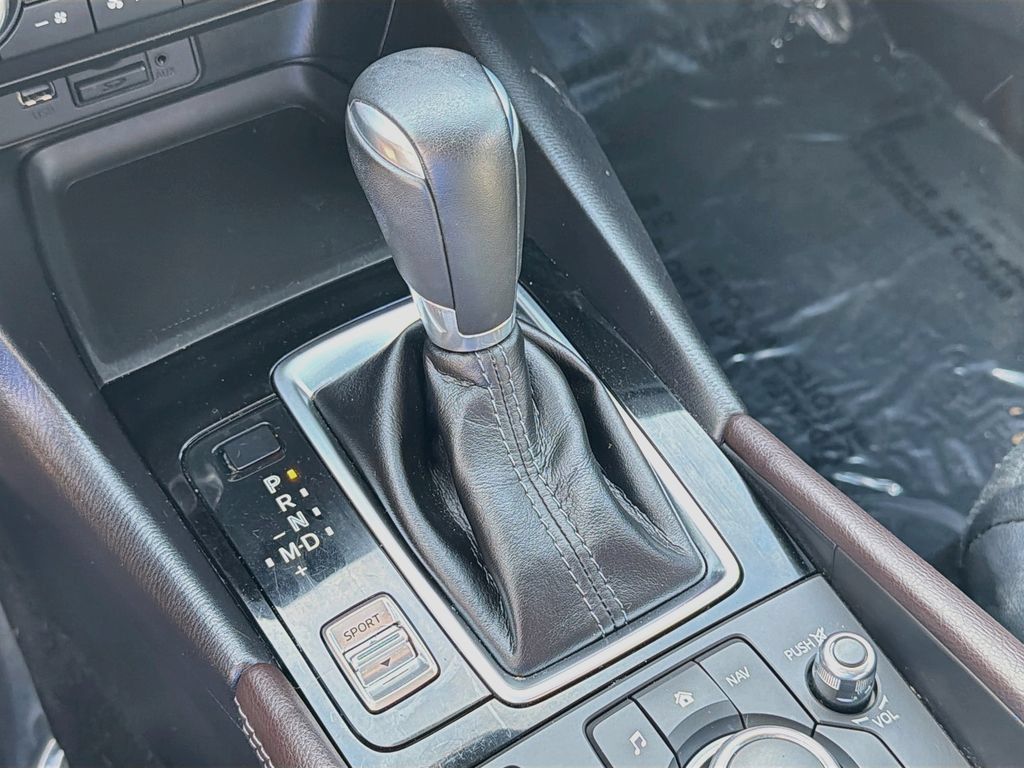 Used 2018 MAZDA MAZDA3 Grand Touring FWD image 15