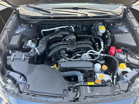 Used 2025 Subaru Outback Premium AWD/4WD image 21