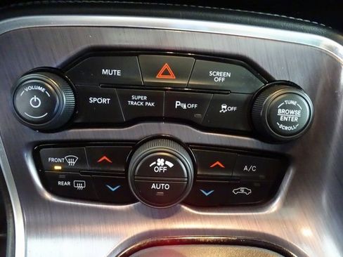 Used 2018 Dodge Challenger GT w/ Driver Convenience Group image 12