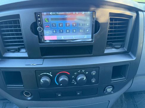 Used 2009 Dodge Ram 2500 Truck SXT RWD image 7