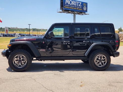 Used 2025 Jeep Wrangler Unlimited Rubicon AWD/4WD image 4
