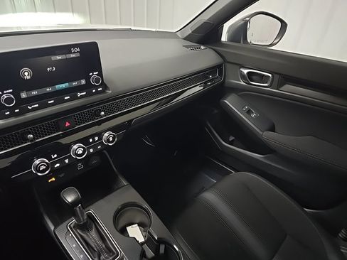 Used 2023 Honda Civic Sport image 27