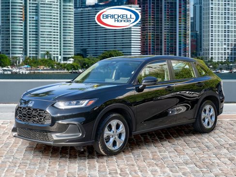 Certified 2023 Honda HR-V LX image 1