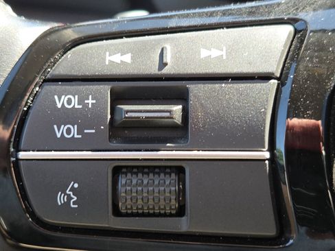 Certified 2025 Honda Pilot Elite image 14