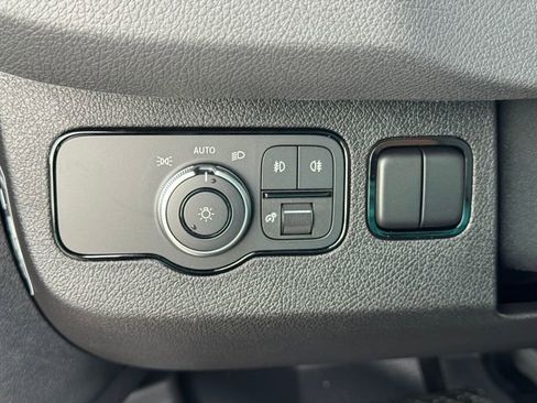 New 2025 Mercedes-Benz Sprinter 2500 image 36