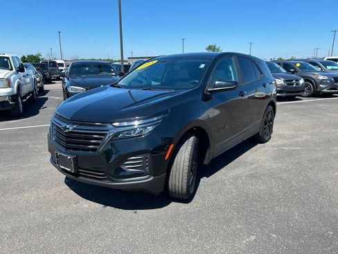 Used 2024 Chevrolet Equinox LS w/ LS Convenience Package AWD/4WD image 3