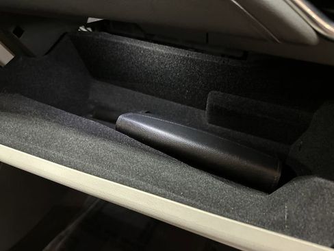 Used 2021 Cadillac XT4 Premium Luxury w/ Cold Weather Package image 30