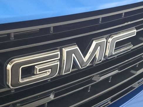 Used 2023 GMC Sierra 1500 Elevation w/ Preferred Package AWD/4WD image 12