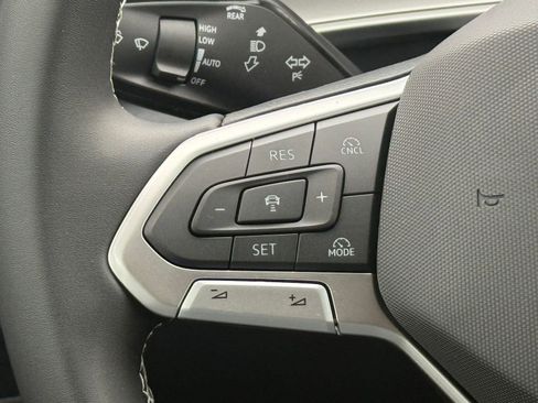 New 2026 Volkswagen Tiguan SE image 15