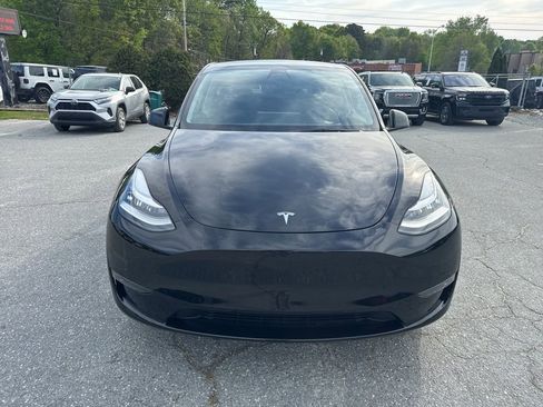 Used 2023 Tesla Model Y Long Range image 8
