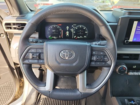 Used 2024 Toyota Tacoma TRD Off-Road AWD/4WD image 16
