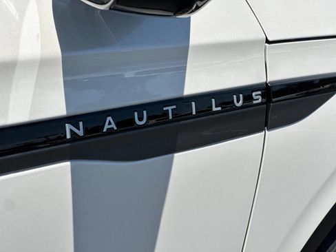 New 2026 Lincoln Nautilus Reserve w/ Jet Appearance Package AWD/4WD image 25