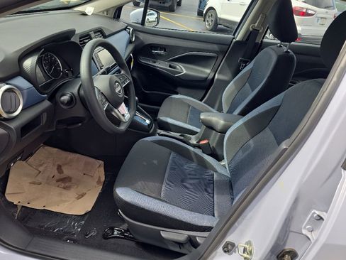 Used 2025 Nissan Versa SV w/ Trunk Package FWD image 12