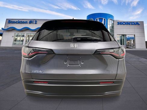 New 2026 Honda HR-V LX image 4