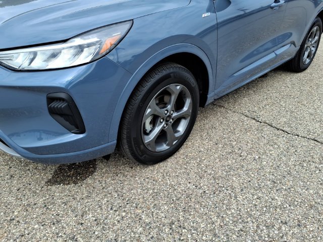 Certified 2024 Ford Escape ST-Line AWD/4WD image 4