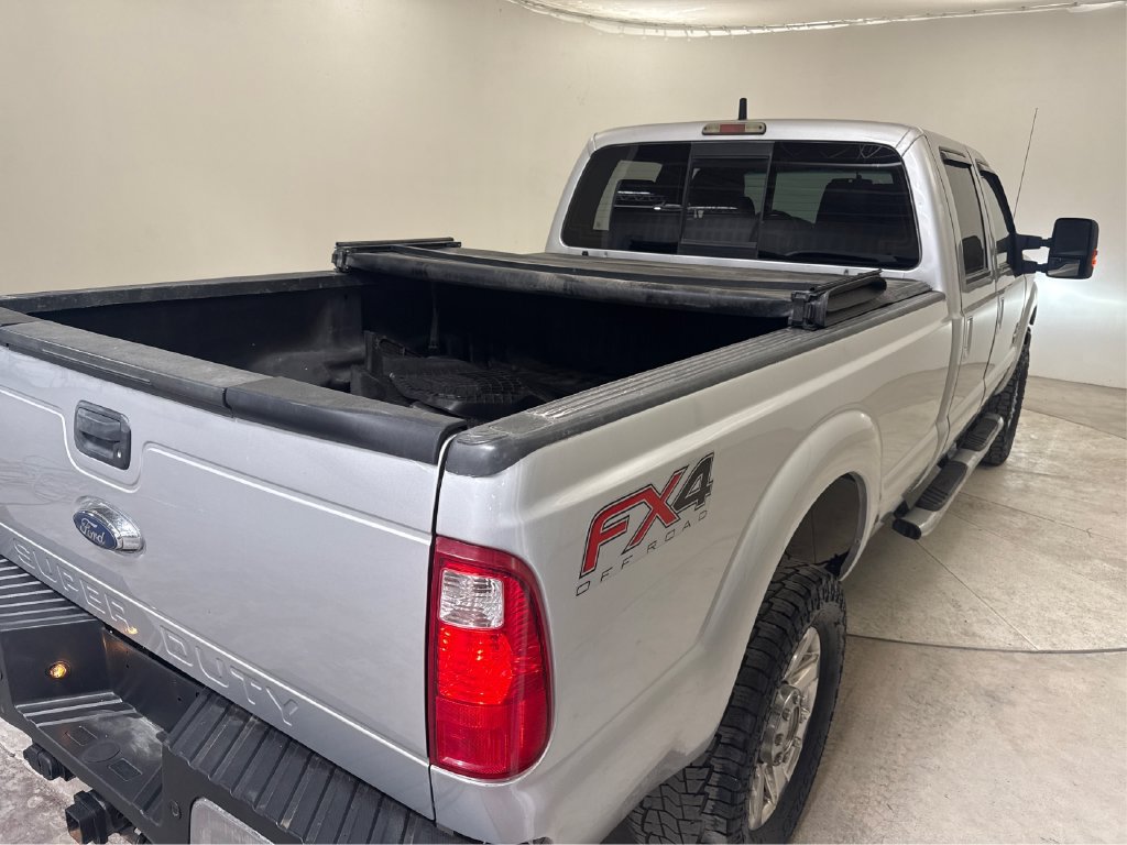 Used 2015 Ford F250 Lariat w/ Lariat Ultimate Package AWD/4WD image 30