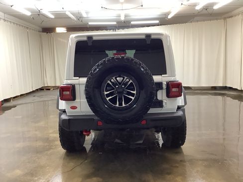 New 2026 Jeep Wrangler Unlimited Rubicon AWD/4WD image 6