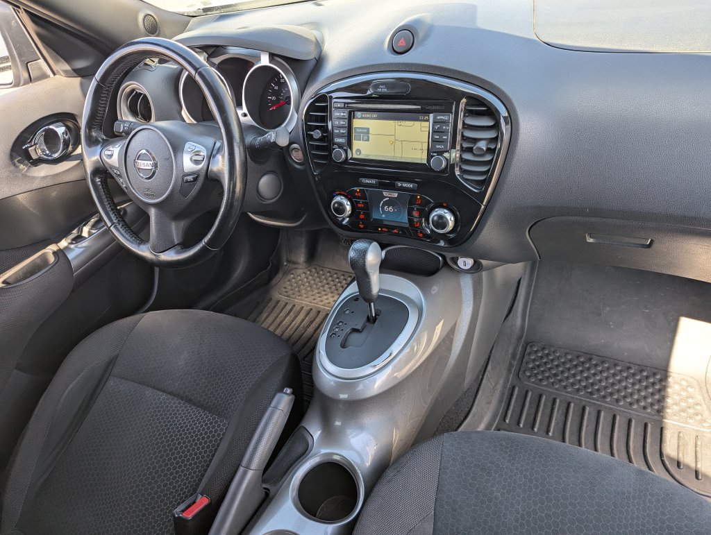 Used 2015 Nissan Juke SV w/ Technology Package AWD/4WD image 35