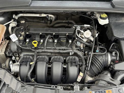 Used 2018 Ford Focus SE image 7