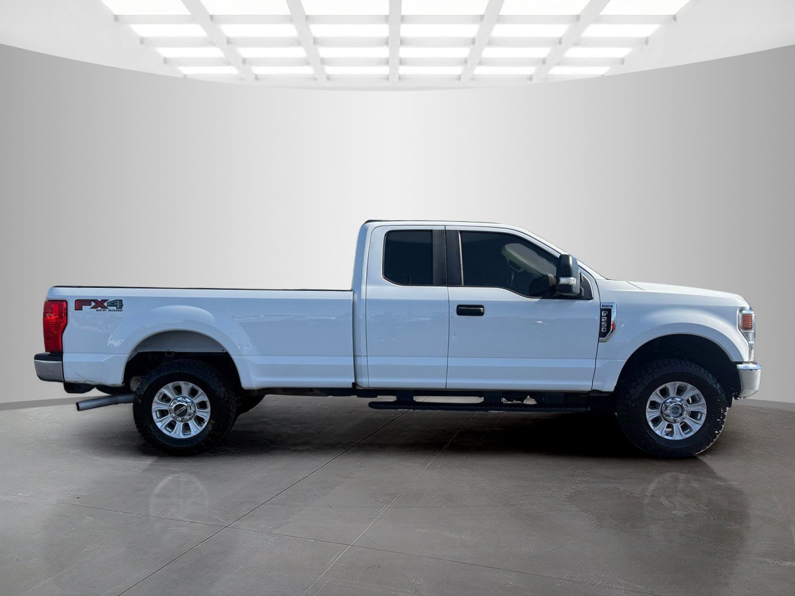Used 2020 Ford F250 XL w/ STX Appearance Package AWD/4WD image 2
