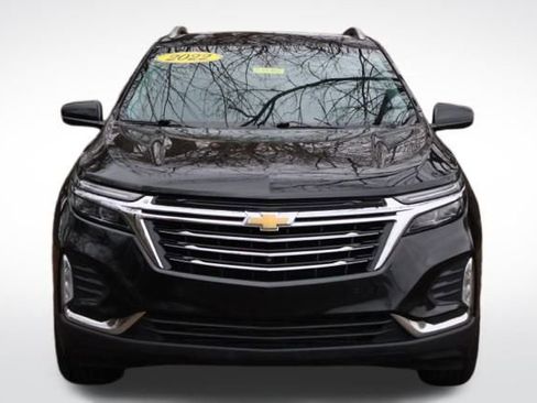 Used 2022 Chevrolet Equinox Premier image 2