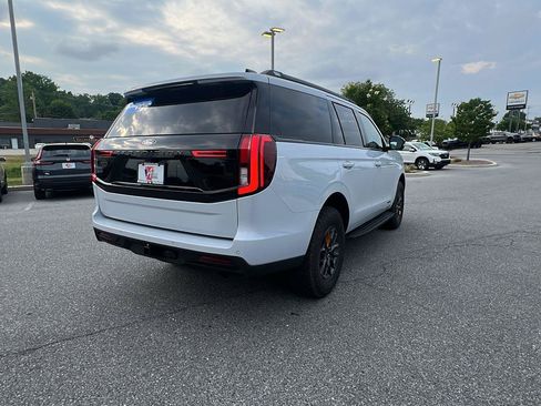 Used 2026 Ford Expedition Tremor AWD/4WD image 4