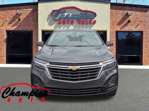 Used 2022 Chevrolet Equinox LS AWD/4WD image 10