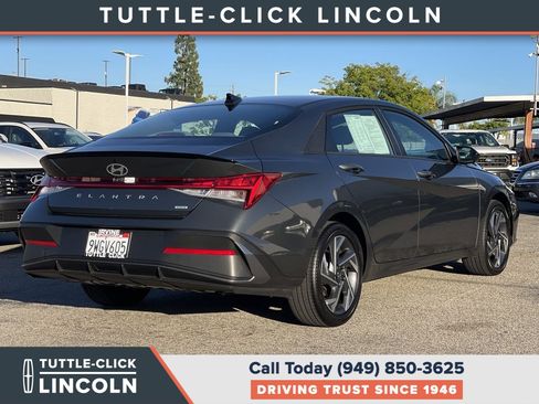 Used 2025 Hyundai Elantra SEL FWD image 6