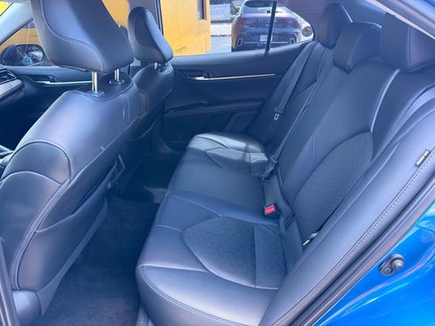 Used 2020 Toyota Camry XSE w/ Navigation Package FWD image 17