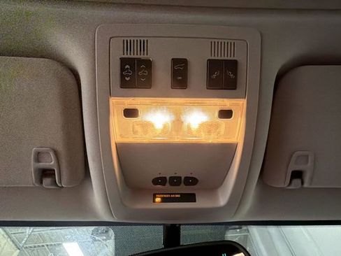 Used 2008 Chevrolet Suburban LTZ w/ LTZ Preferred Equipment Group AWD/4WD image 22