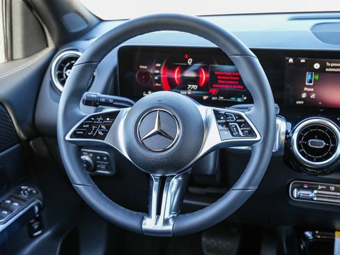 Certified 2026 Mercedes-Benz GLB 250 4MATIC image 15