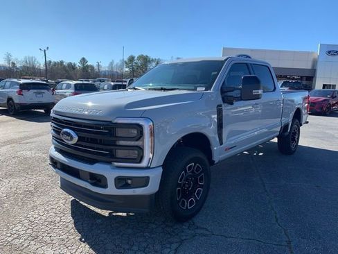 New 2025 Ford F350 Platinum w/ FX4 Off-Road Package image 4