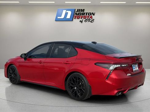 Used 2022 Toyota Camry XSE w/ Cold Weather Package FWD image 7