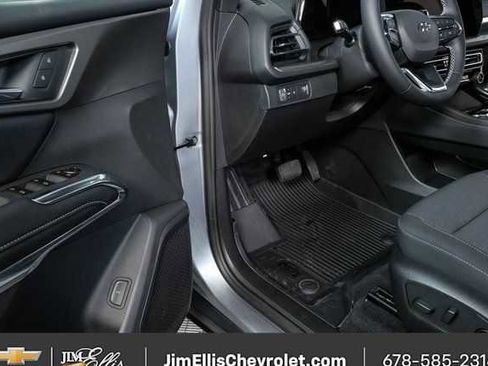 New 2026 Chevrolet Traverse LT w/ Midnight/Sport Edition image 7