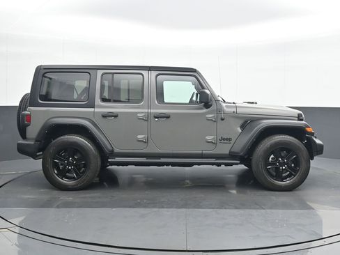 Used 2021 Jeep Wrangler Unlimited Sport image 7