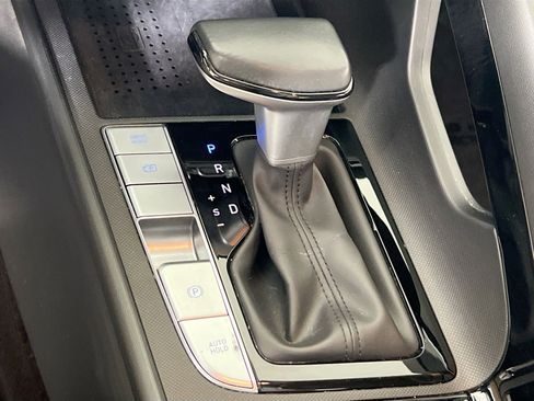 Used 2023 Hyundai Elantra SEL w/ Convenience Package image 17