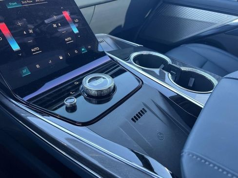 New 2025 Cadillac Escalade IQ Luxury 2 AWD/4WD image 22