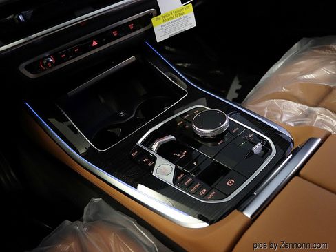 Used 2026 BMW X5 xDrive50e w/ M Sport Package image 26