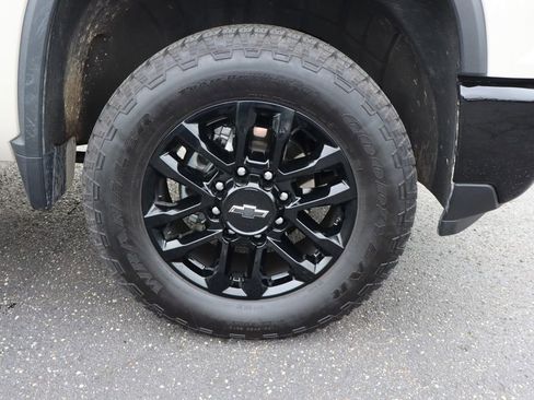 Used 2026 Chevrolet Silverado 2500 Custom w/ Custom Value Package AWD/4WD image 30