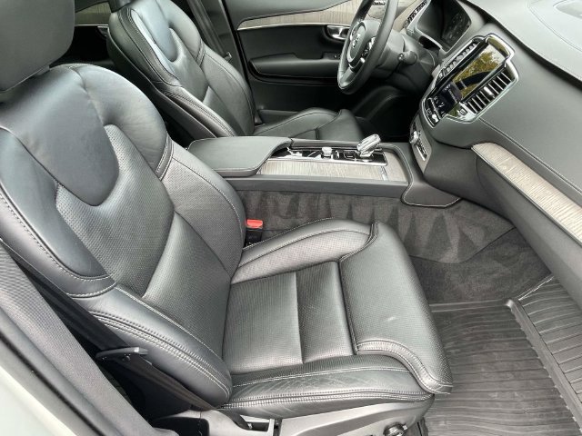 Used 2022 Volvo XC90 T8 Inscription w/ Advanced Package AWD/4WD image 14