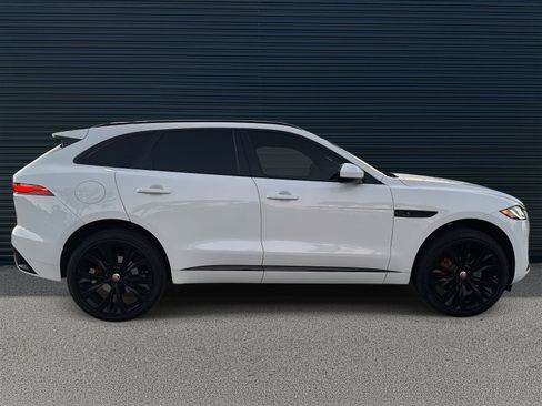 Used 2023 Jaguar F-PACE R-Dynamic S image 2