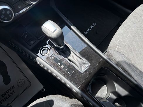 Used 2024 Nissan Kicks SV image 17