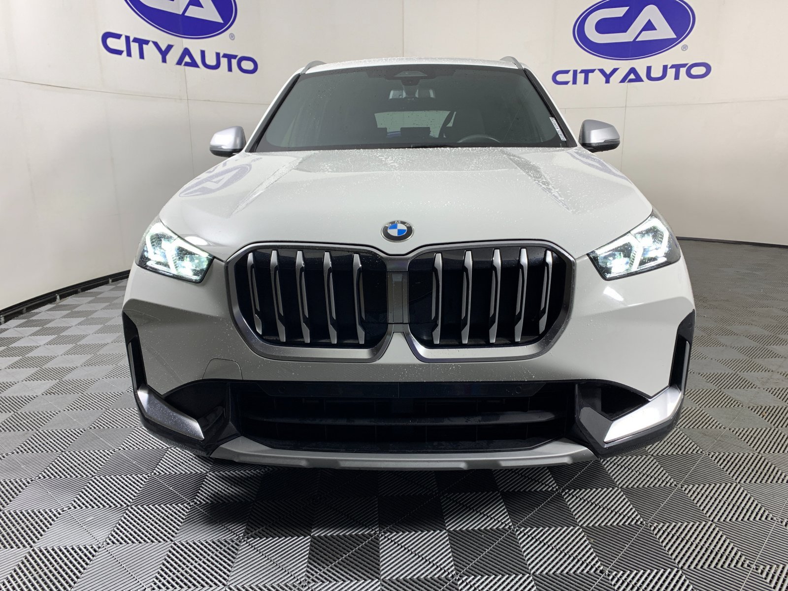 Used 2023 BMW X1 xDrive28i w/ Convenience Package AWD/4WD image 9